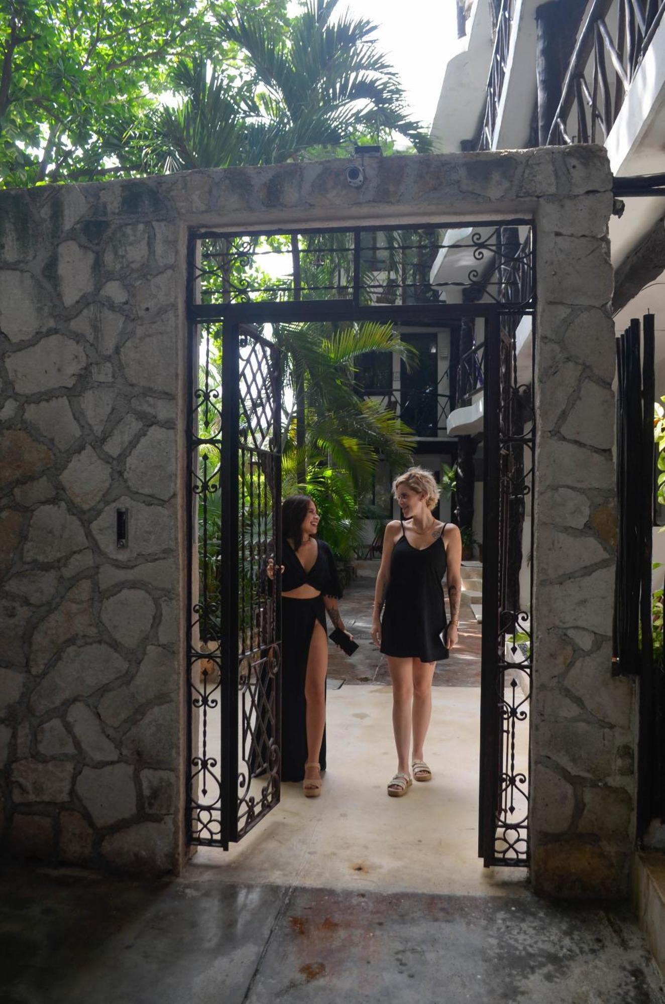 Siesta Fiesta Hotel Adults Only - 5Th Avenue Playa del Carmen Ngoại thất bức ảnh